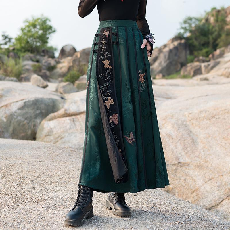 Женская этническая вышитая жаккардовая миди-юбка на резинке One Size зелёный
Женская этническая вышитая жаккардовая миди-юбка на резинке One Size зелёный