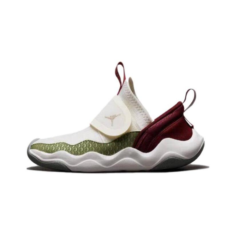 Jordan CNY Comfortable Low top Children s Basketball Shoes White Red Green Children Aged 3 7 Years Old FQ6554-100 33.5
Jordan CNY Comfortable Low top Children s Basketball Shoes White Red Green Children Aged 3 7 Years Old FQ6554-100 33.5