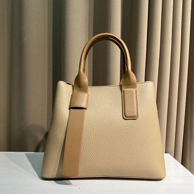 Шикарна сумка-месенджер з ПУ шкіри для жінок Модна сумка через плече Сумка на плече Розкішний дизайнерський бренд Жіноча сумка-тоут
Шикарна сумка-месенджер з ПУ шкіри для жінок Модна сумка через плече Сумка на плече Розкішний дизайнерський бренд Жіноча сумка-тоут