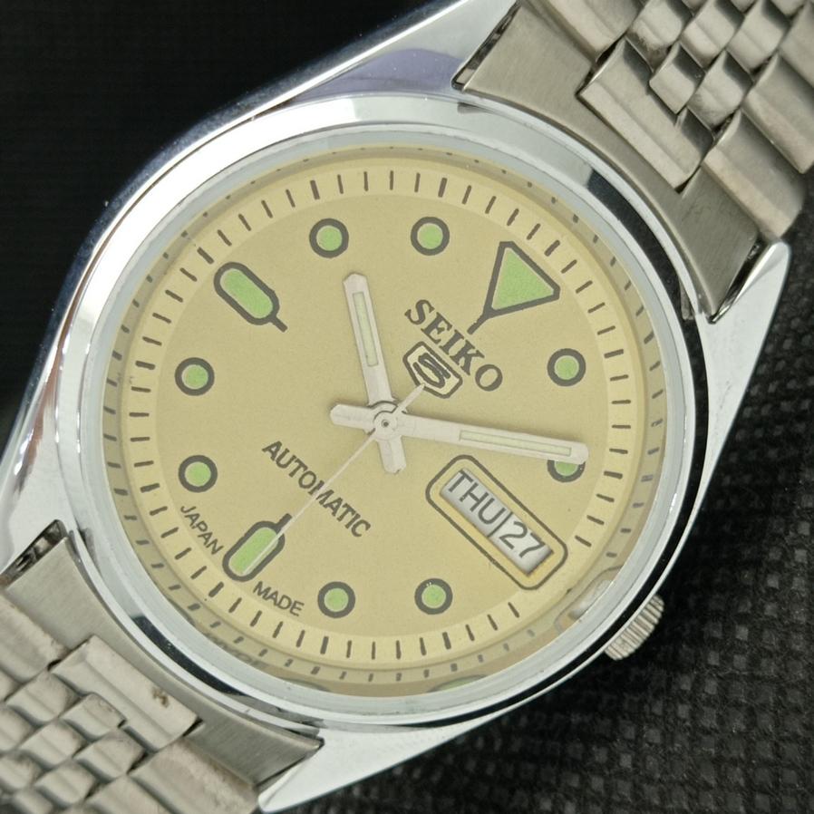 ВОССТАНОВЛЕННЫЕ ВИНТАЖНЫЕ SEIKO 5 AUTO 6319A ЯПОНИЯ МУЖСКИЕ ЗОЛОТЫЕ ЧАСЫ 587d-a309080-2 SKU587d-a309080
ВОССТАНОВЛЕННЫЕ ВИНТАЖНЫЕ SEIKO 5 AUTO 6319A ЯПОНИЯ МУЖСКИЕ ЗОЛОТЫЕ ЧАСЫ 587d-a309080-2 SKU587d-a309080