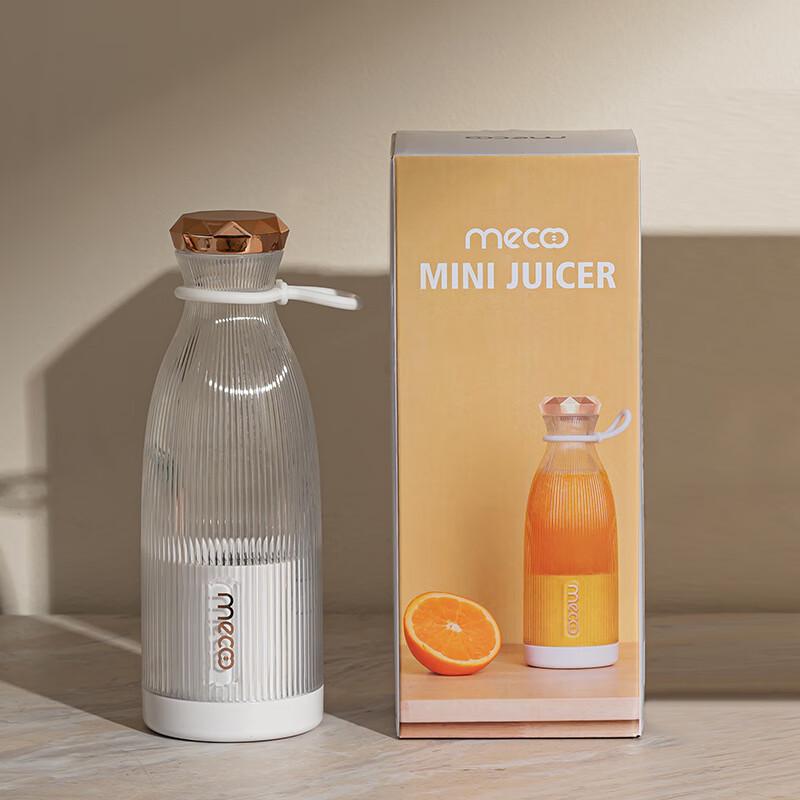 Shengbei Portable Juicer Cup
Shengbei Portable Juicer Cup