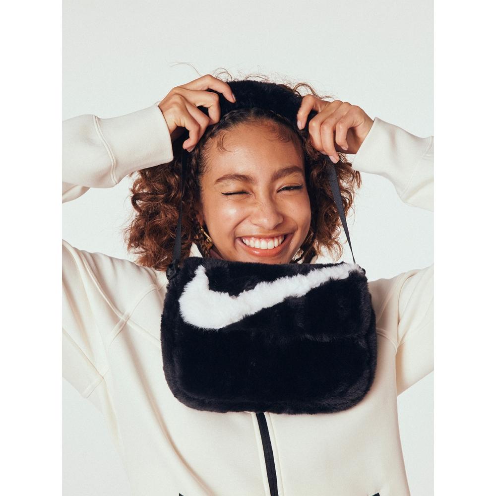 КРОССОВКИ С МЕХОМ NIKE W NSW FUTURA 365 FX 
КРОССОВКИ С МЕХОМ NIKE W NSW FUTURA 365 FX