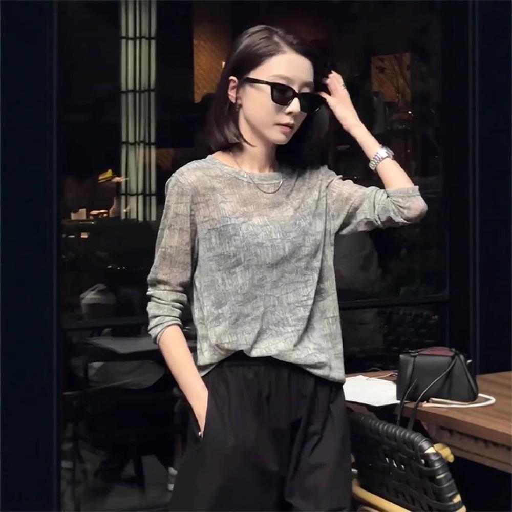 Simple Retro Women s High-End Long Sleeve Round Neck Slimming Fashion T-Shirt for Autumn & Spring XL 115-125
Simple Retro Women s High-End Long Sleeve Round Neck Slimming Fashion T-Shirt for Autumn & Spring XL 115-125
