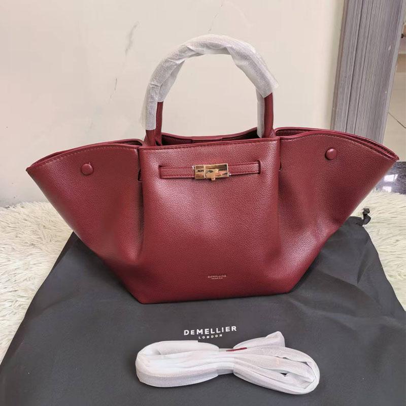 DEMELLIER Wings Bag Premium Handbag Dumpling Bag Large Capacity Commuter Bag Tote Bag Women s New York Bag
DEMELLIER Wings Bag Premium Handbag Dumpling Bag Large Capacity Commuter Bag Tote Bag Women s New York Bag