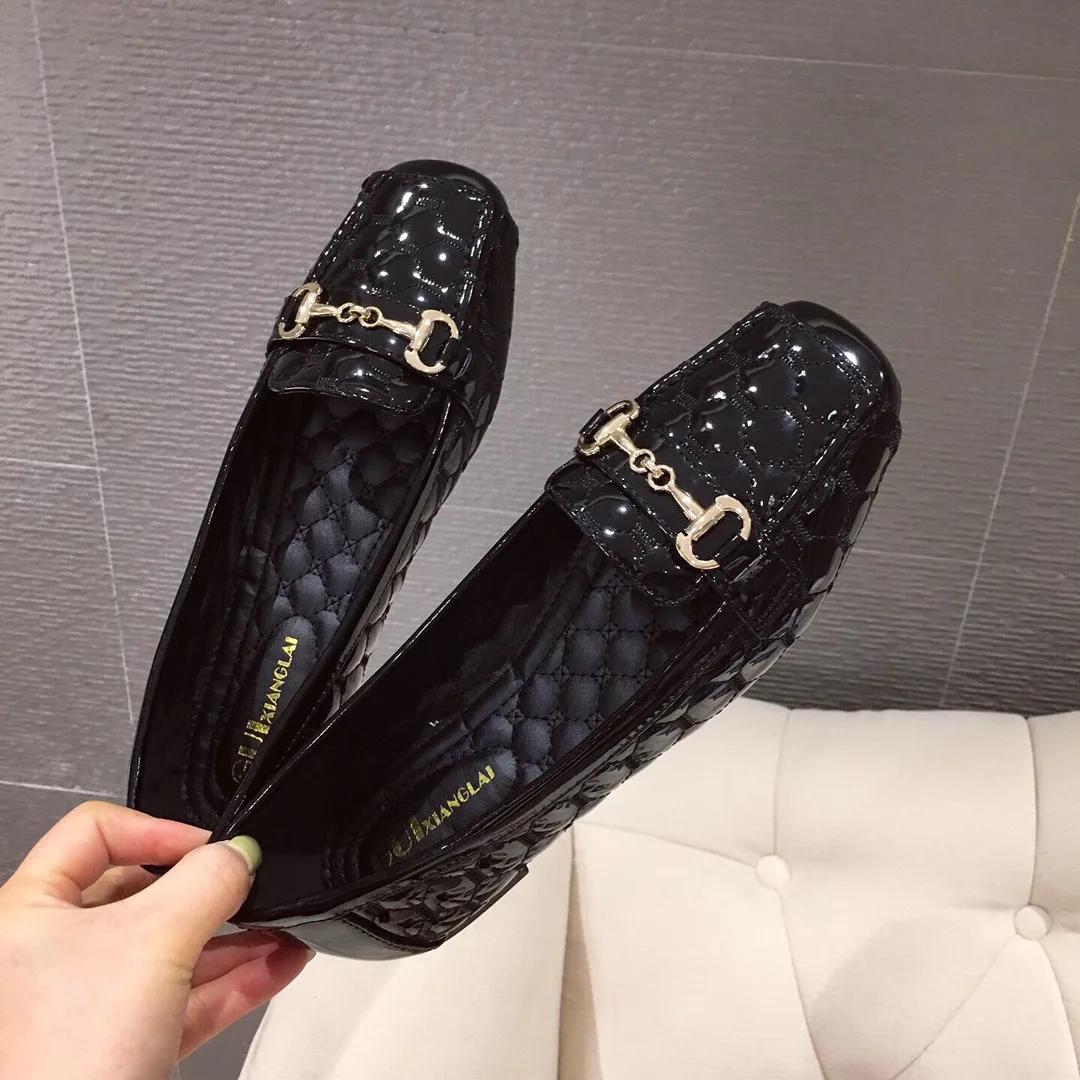 New Classic Women s Flat Shoes Square Head Shallow Mouth Soft Bottom Comfortable Work and Leisure Small Leather Shoes 35-42 42
New Classic Women s Flat Shoes Square Head Shallow Mouth Soft Bottom Comfortable Work and Leisure Small Leather Shoes 35-42 42
