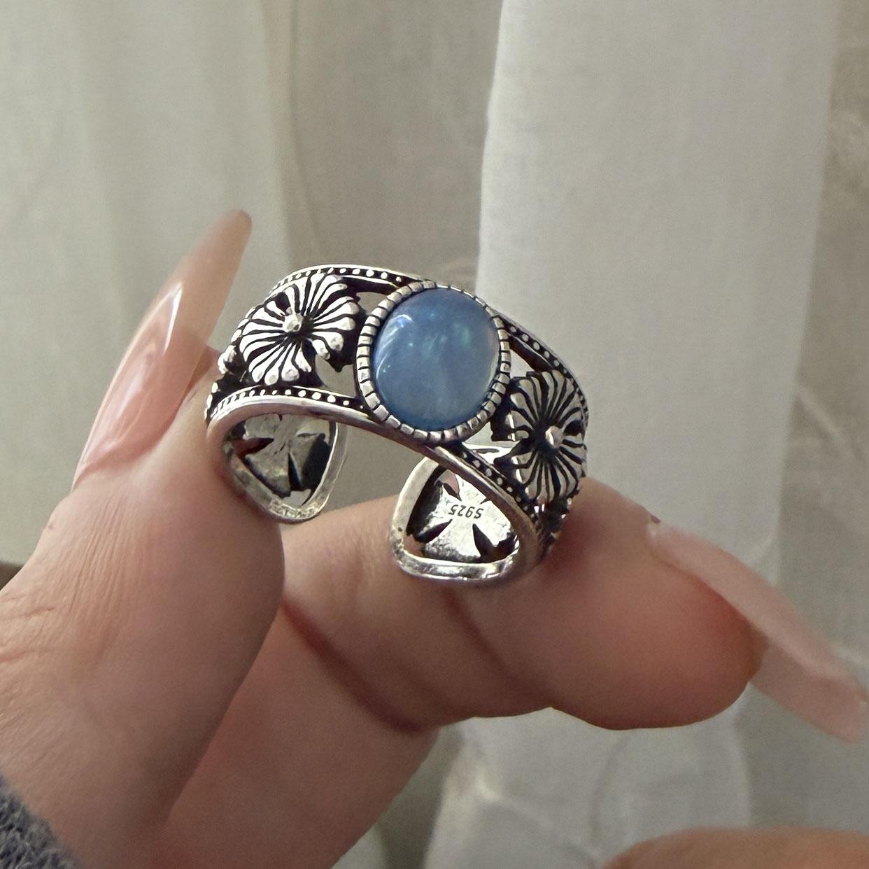 925 Sterling Silver Rings For Women Vintage Handmade Adjustable Blue Stone Ring Fashion Female Bijoux Gift
925 Sterling Silver Rings For Women Vintage Handmade Adjustable Blue Stone Ring Fashion Female Bijoux Gift