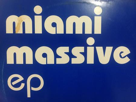 12-дюймовая пластинка НЕИЗВЕСТНЫЙ ИСПОЛНИТЕЛЬ - Miami Massive EP MM1 Не на лейбле 2001 Великобритания Танцевальная и электронная музыка Б/У
12-дюймовая пластинка НЕИЗВЕСТНЫЙ ИСПОЛНИТЕЛЬ - Miami Massive EP MM1 Не на лейбле 2001 Великобритания Танцевальная и электронная музыка Б/У