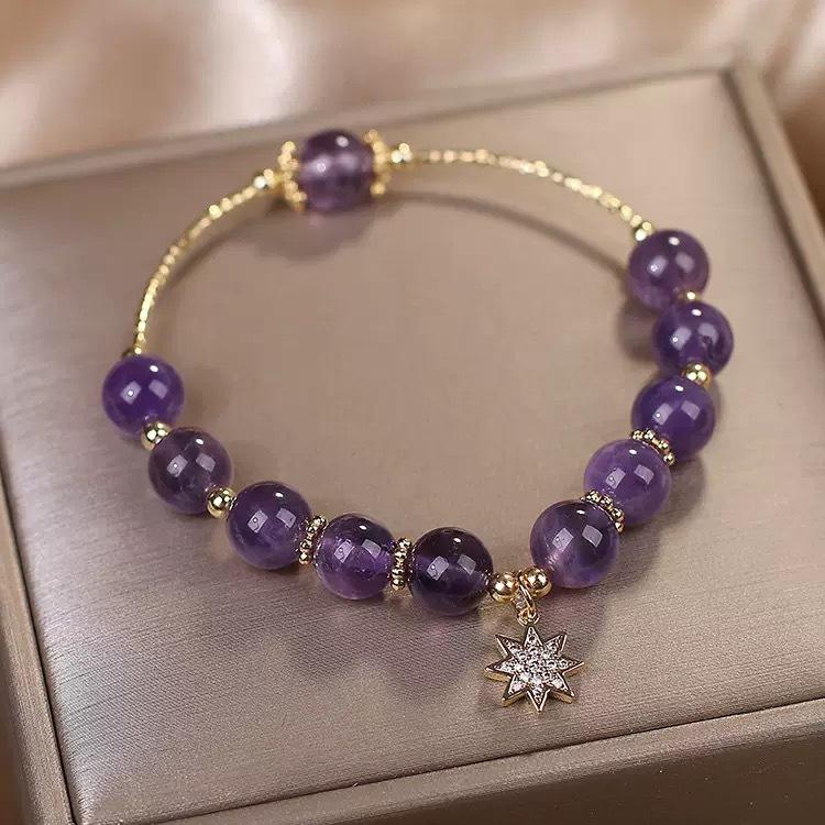 Purple crystal bracelet. Bangles Women Fashion Jewelry daily accessories Gift фиолетовый
Purple crystal bracelet. Bangles Women Fashion Jewelry daily accessories Gift фиолетовый