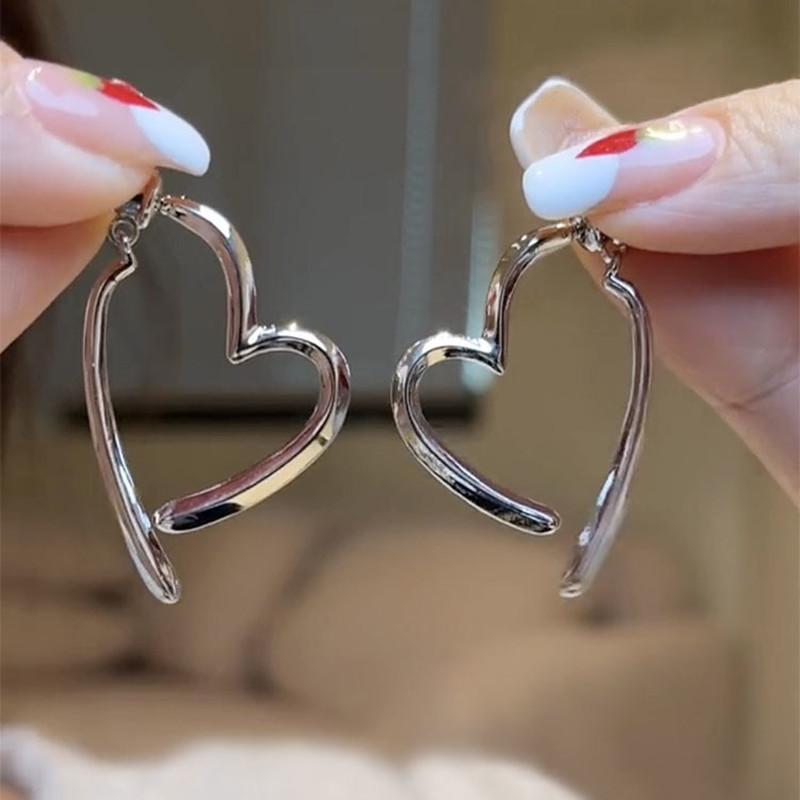 Модные элегантные серьги-капли типа Love из нержавеющей стали для женских ювелирных изделий
Модные элегантные серьги-капли типа Love из нержавеющей стали для женских ювелирных изделий