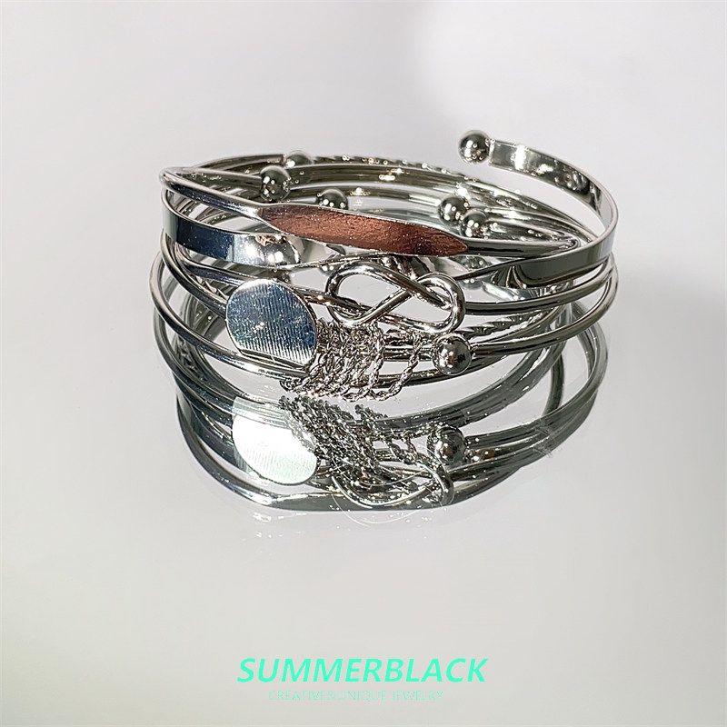 European and American Personalized Multi-Layer Twin Winding Bracelet Women Niche Fashion Light Luxury Trendy Ins Cold Style Hand Jewelry Accessories Five-Piece Bracelet Set
European and American Personalized Multi-Layer Twin Winding Bracelet Women Niche Fashion Light Luxury Trendy Ins Cold Style Hand Jewelry Accessories Five-Piece Bracelet Set