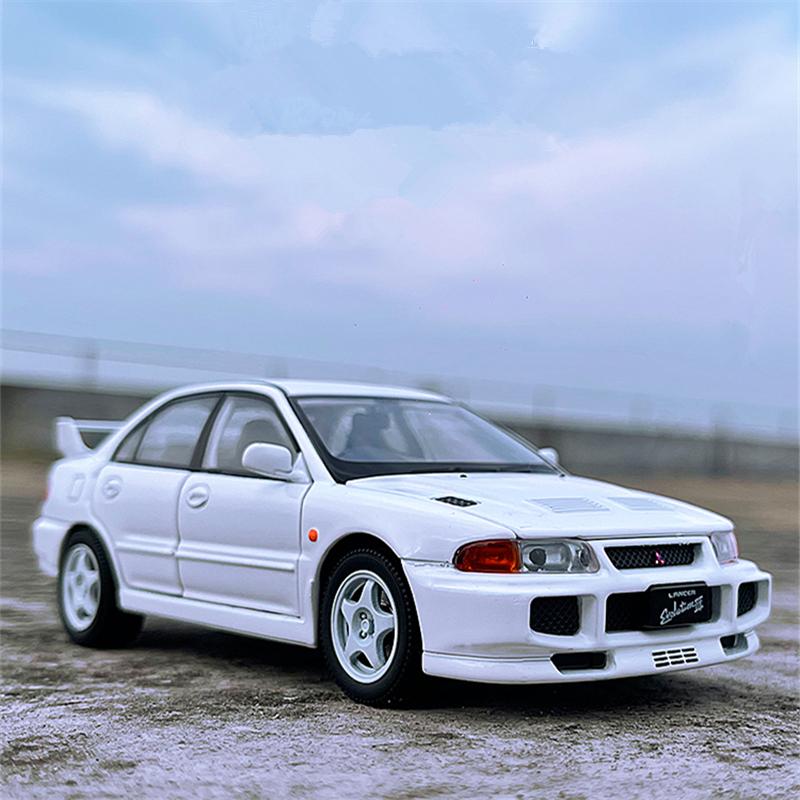 1:32 Mitsubishis Lancer Evolution IX 3 Alloy Racing Car Model Diecasts Simulation Metal Sports Collection Boy Childrens Toy Gift белый
1:32 Mitsubishis Lancer Evolution IX 3 Alloy Racing Car Model Diecasts Simulation Metal Sports Collection Boy Childrens Toy Gift белый