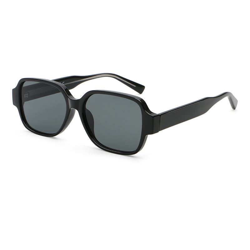 8896 Large Frame UV Protection Retro Square Sunglasses, European and American Style.
8896 Large Frame UV Protection Retro Square Sunglasses, European and American Style.