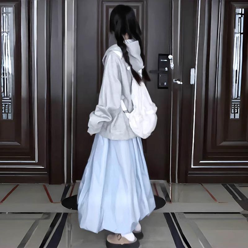 Blue Fluffy Flower Bud Skirt for Women In Summer Thin New High-waisted A-line Mid-length Lantern Ice Silk Skirt XL
Blue Fluffy Flower Bud Skirt for Women In Summer Thin New High-waisted A-line Mid-length Lantern Ice Silk Skirt XL
