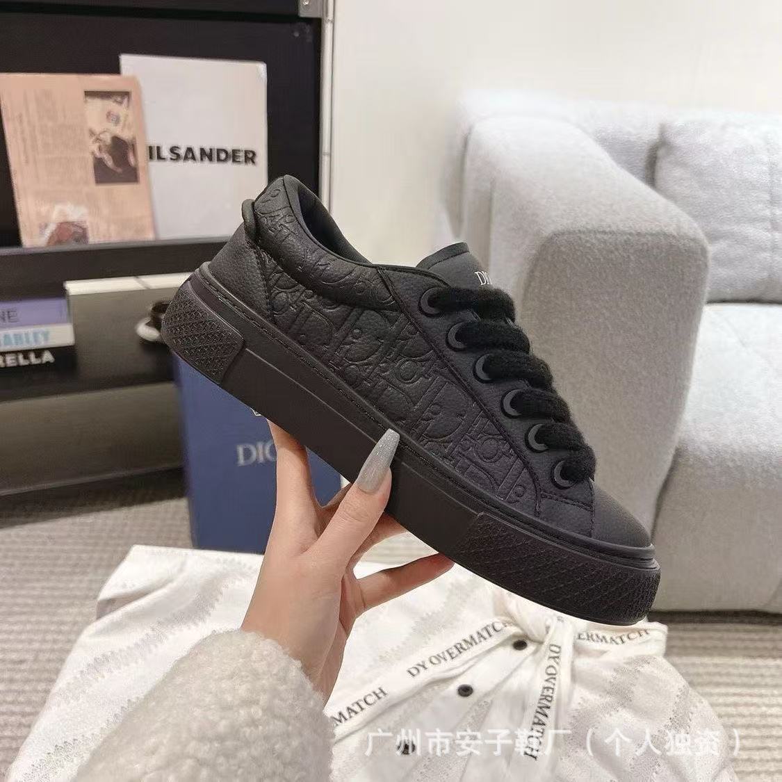 Высокая версия D Home B33 с принтом 25 Новая спортивная обувь Модная низкая верхняя часть Сплайсинг Пара Кеды Универсальная повседневная обувь для женщин 45
Высокая версия D Home B33 с принтом 25 Новая спортивная обувь Модная низкая верхняя часть Сплайсинг Пара Кеды Универсальная повседневная обувь для женщин 45