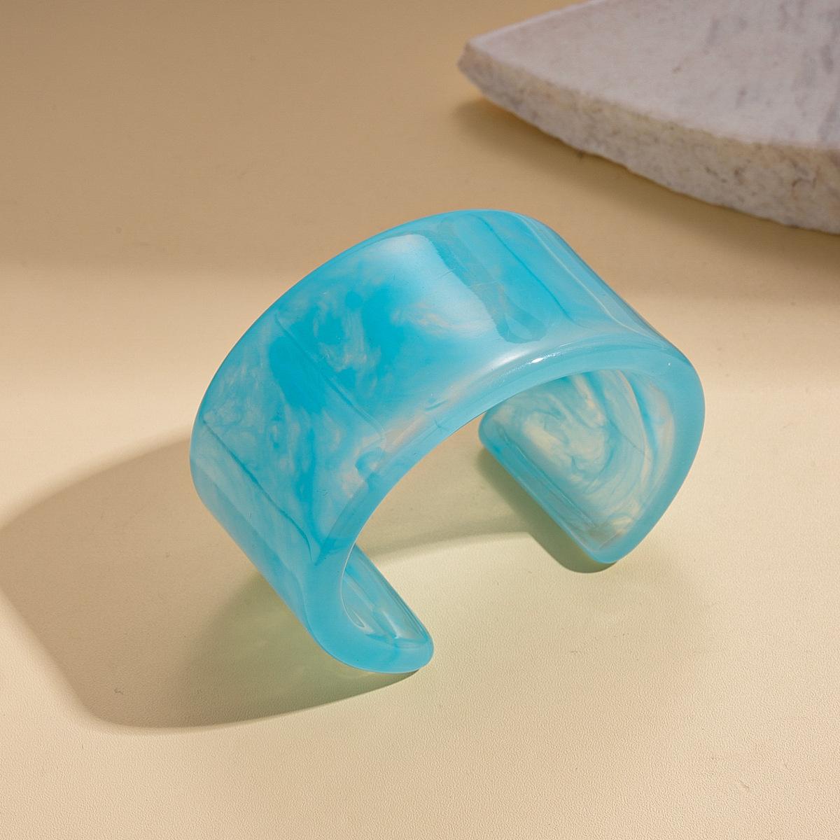 Resin smudged geometric round bracelet holiday style fresh temperament jewelry
Resin smudged geometric round bracelet holiday style fresh temperament jewelry