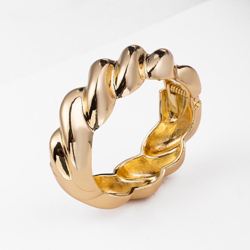 New accessories simple twist circle bracelet personality irregular ancient alloy bracelet for women
New accessories simple twist circle bracelet personality irregular ancient alloy bracelet for women