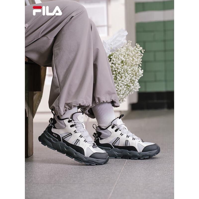 FILA Women s TREK1S Retro Mid-Top Lined Casual Shoes 37.5
FILA Women s TREK1S Retro Mid-Top Lined Casual Shoes 37.5