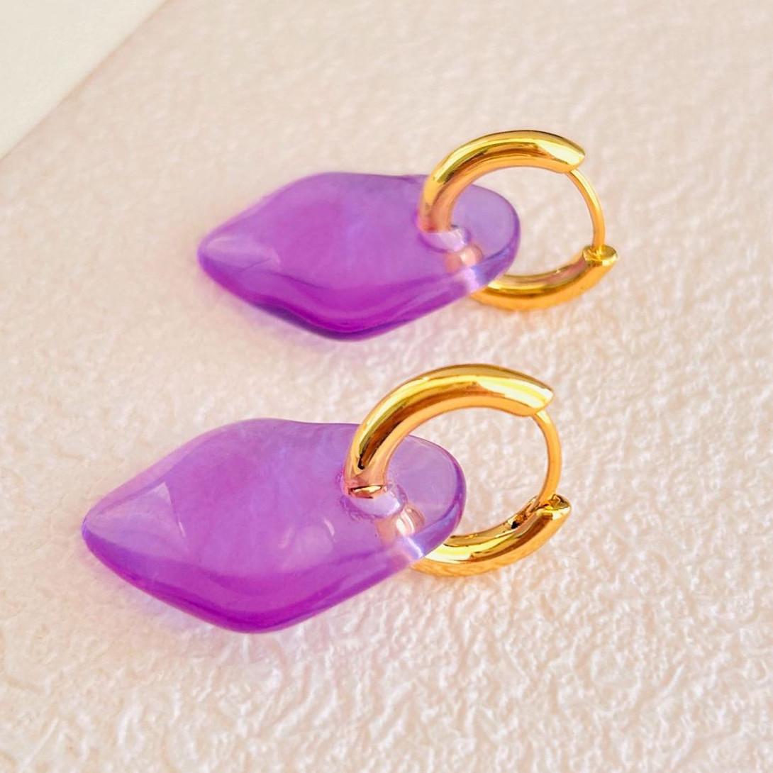 2024 Retro Pink Irregular Glass Earrings: Chic, Versatile, Luxury Dangle Ear Hooks with Light Luxury and Noble Fashion Appeal
2024 Retro Pink Irregular Glass Earrings: Chic, Versatile, Luxury Dangle Ear Hooks with Light Luxury and Noble Fashion Appeal