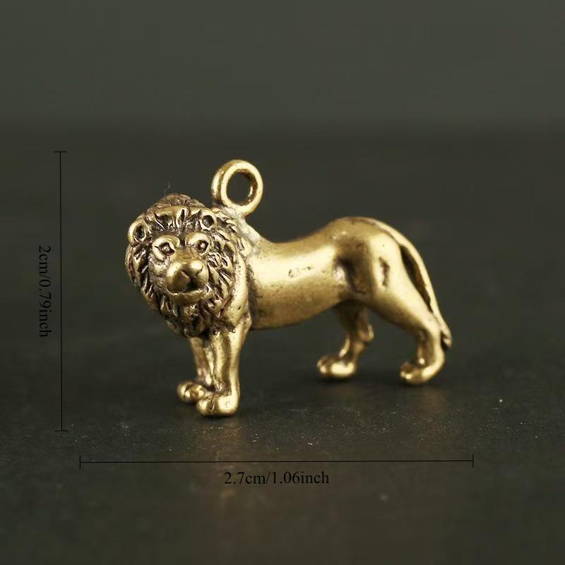 Retro Copper Lion King Figurines Miniature Antique Desktop Decor Ornament Brass King Grassland Animal Statue Home Decoration
Retro Copper Lion King Figurines Miniature Antique Desktop Decor Ornament Brass King Grassland Animal Statue Home Decoration