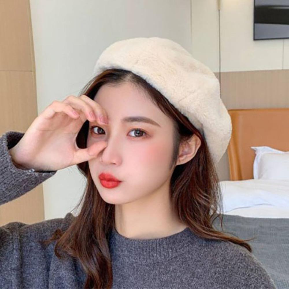 Windproof Beret Soft and Skin Friendly Soft and Cute Warm Hat Fashionable Cute Berry Hat
Windproof Beret Soft and Skin Friendly Soft and Cute Warm Hat Fashionable Cute Berry Hat