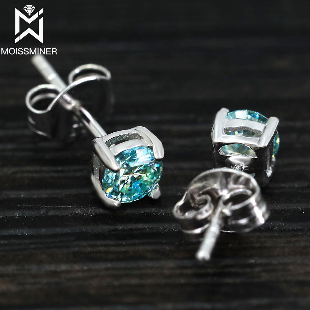 Серьги с муассанитом 1 карат VVS S925, серебро, настоящий синий бриллиант со льдом, серьги-гвоздики для женщин и мужчин, ювелирные изделия
Серьги с муассанитом 1 карат VVS S925, серебро, настоящий синий бриллиант со льдом, серьги-гвоздики для женщин и мужчин, ювелирные изделия