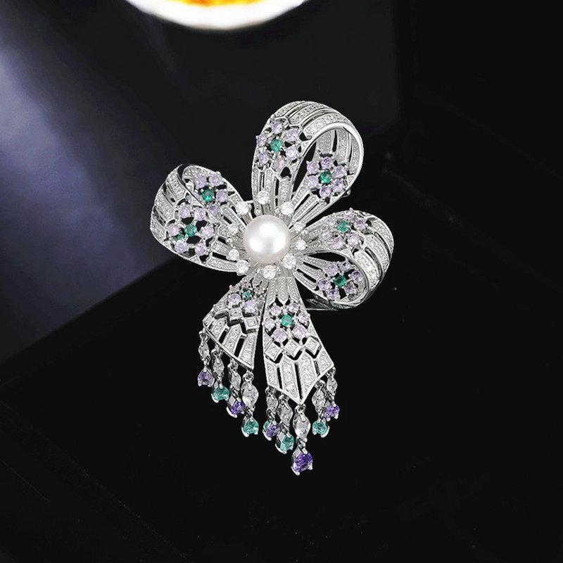 Women s Light Luxury Design Elegant Bow Tassel Brooch Fashionable And Versatile Imitation Pearl Niche Design Brooch
Women s Light Luxury Design Elegant Bow Tassel Brooch Fashionable And Versatile Imitation Pearl Niche Design Brooch