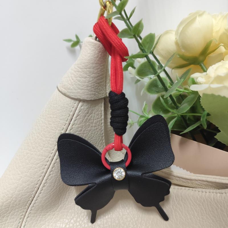 Creative Bow Rhinestone Leather Bag and Car Accessories Pendant чорний
Creative Bow Rhinestone Leather Bag and Car Accessories Pendant чорний