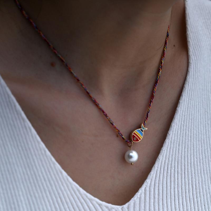 Bohemian Ceramic Fish Pendant Necklaces For Women Colorful Rope Adjustable Choker Necklaces Beach Jewelry Accessories as the picture
Bohemian Ceramic Fish Pendant Necklaces For Women Colorful Rope Adjustable Choker Necklaces Beach Jewelry Accessories as the picture