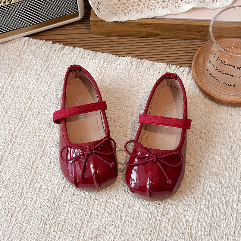 Girls Flat Shoes Korean Style Kids Causal Princess Leather Shoes Fashion Versatile Children s Walking Shoe Solid Color Bowtie 25
Girls Flat Shoes Korean Style Kids Causal Princess Leather Shoes Fashion Versatile Children s Walking Shoe Solid Color Bowtie 25