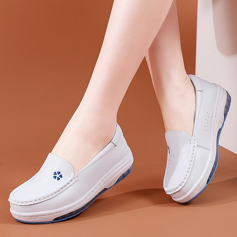 Nurse shoes women s autumn and winter air cushion soft sole fashionable and comfortable non-slip thick sole not tired feet work medical professional 41
Nurse shoes women s autumn and winter air cushion soft sole fashionable and comfortable non-slip thick sole not tired feet work medical professional 41