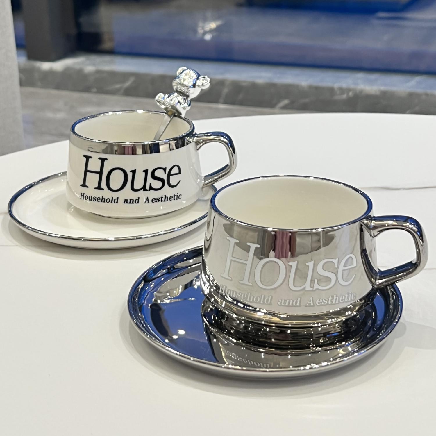 Интернет-знаменитости, высокая красота, женский набор кофейных чашек, высококачественная и изысканная европейская чашка послеобеденного чая, керамическая кружка высокого уровня
Интернет-знаменитости, высокая красота, женский набор кофейных чашек, высококачественная и изысканная европейская чашка послеобеденного чая, керамическая кружка высокого уровня