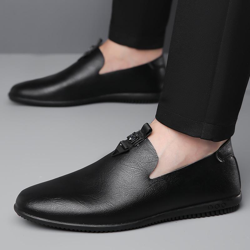 Прямые продажи с фабрики, новые мужские повседневные кожаные туфли из мягкой кожи, универсальные, с мягкой подошвой, модные, модные туфли, маленькие белые туфли с одной педалью 44
Прямые продажи с фабрики, новые мужские повседневные кожаные туфли из мягкой кожи, универсальные, с мягкой подошвой, модные, модные туфли, маленькие белые туфли с одной педалью 44