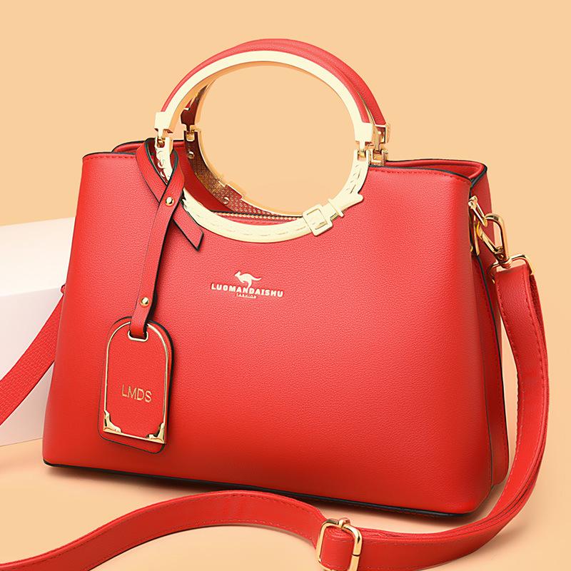 Large Capacity Tote Bag For Women Soft Leather Bags Luxurious Bags High-Quality Shoulder Bag Premium Durable Quality
Large Capacity Tote Bag For Women Soft Leather Bags Luxurious Bags High-Quality Shoulder Bag Premium Durable Quality