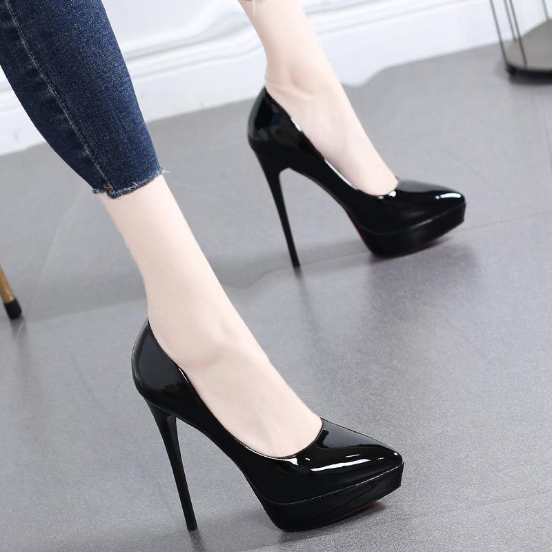 Light luxury high heels women s thin heels pointed women s shoes sexy 12CM single shoes black white red shoes are not tired 34
Light luxury high heels women s thin heels pointed women s shoes sexy 12CM single shoes black white red shoes are not tired 34