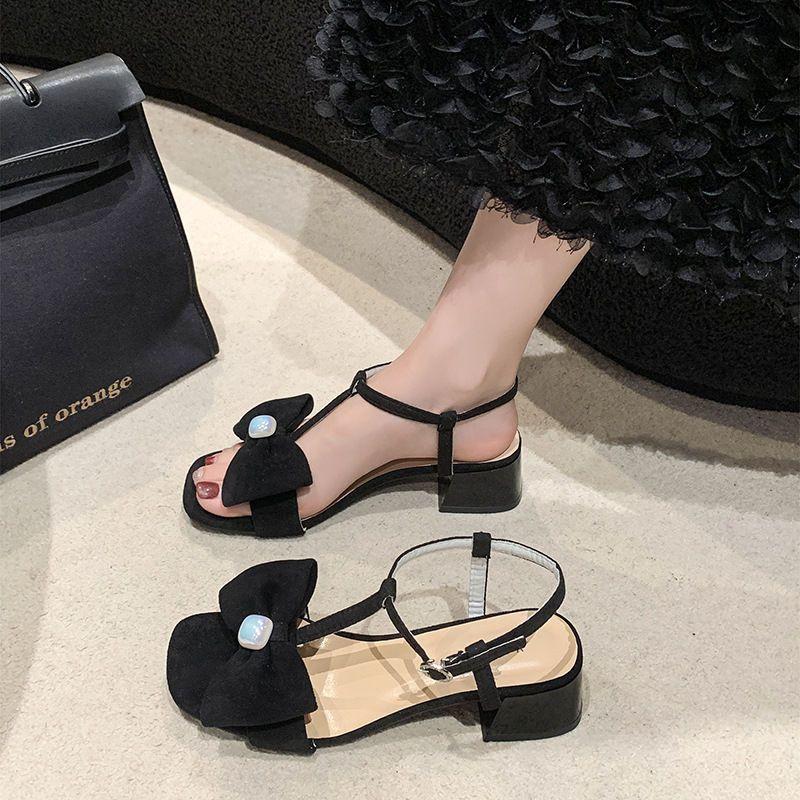 Roman thick-heeled sandals 2025 summer new models, women s word with bow square head high-heeled versatile skirt commuter model 40
Roman thick-heeled sandals 2025 summer new models, women s word with bow square head high-heeled versatile skirt commuter model 40