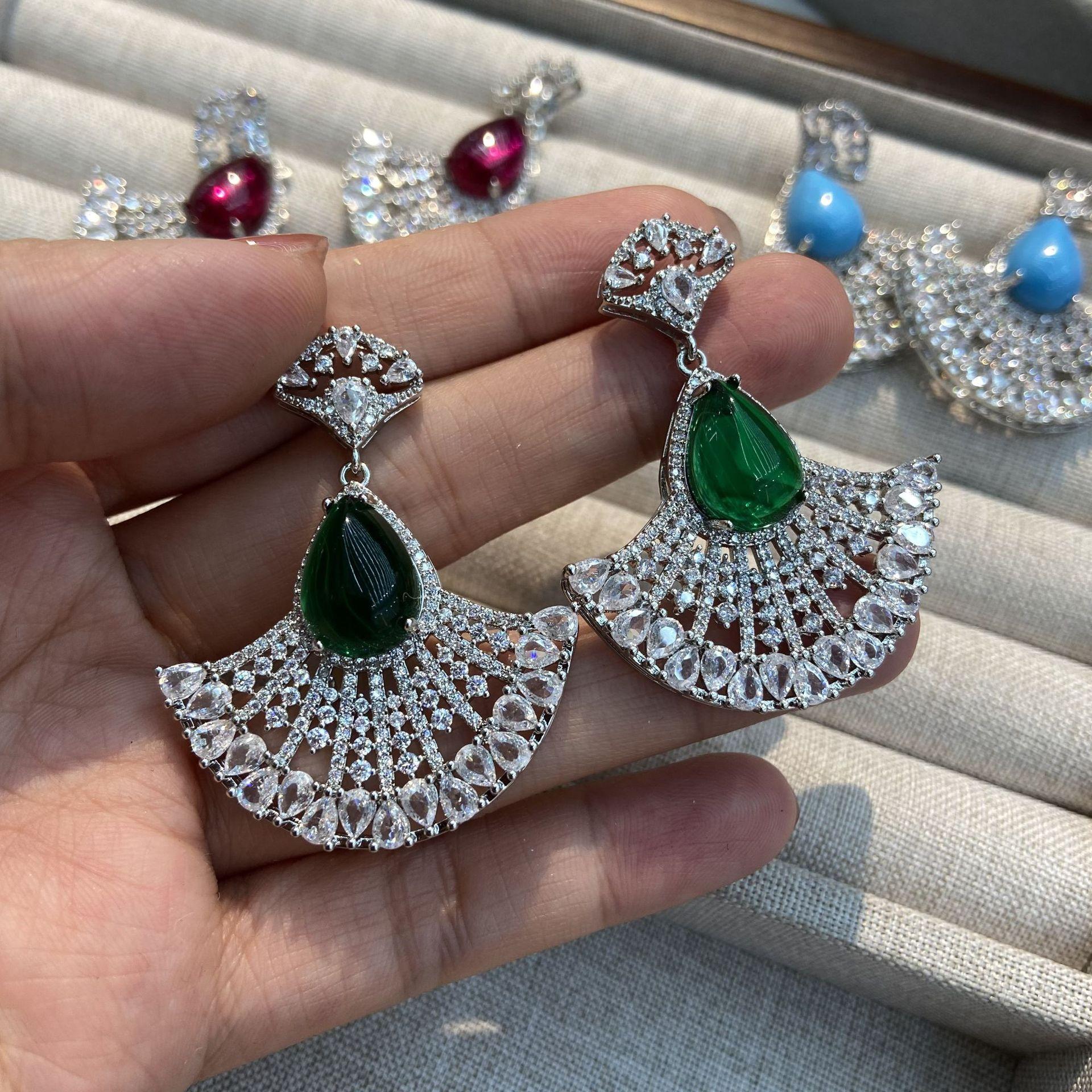 Fan-Shaped Full Diamond Water Drop Green Jade Skirt Stud Earrings Inlaid With Turquoise Earrings, Luxury Star Earrings Of The Same Style
Fan-Shaped Full Diamond Water Drop Green Jade Skirt Stud Earrings Inlaid With Turquoise Earrings, Luxury Star Earrings Of The Same Style