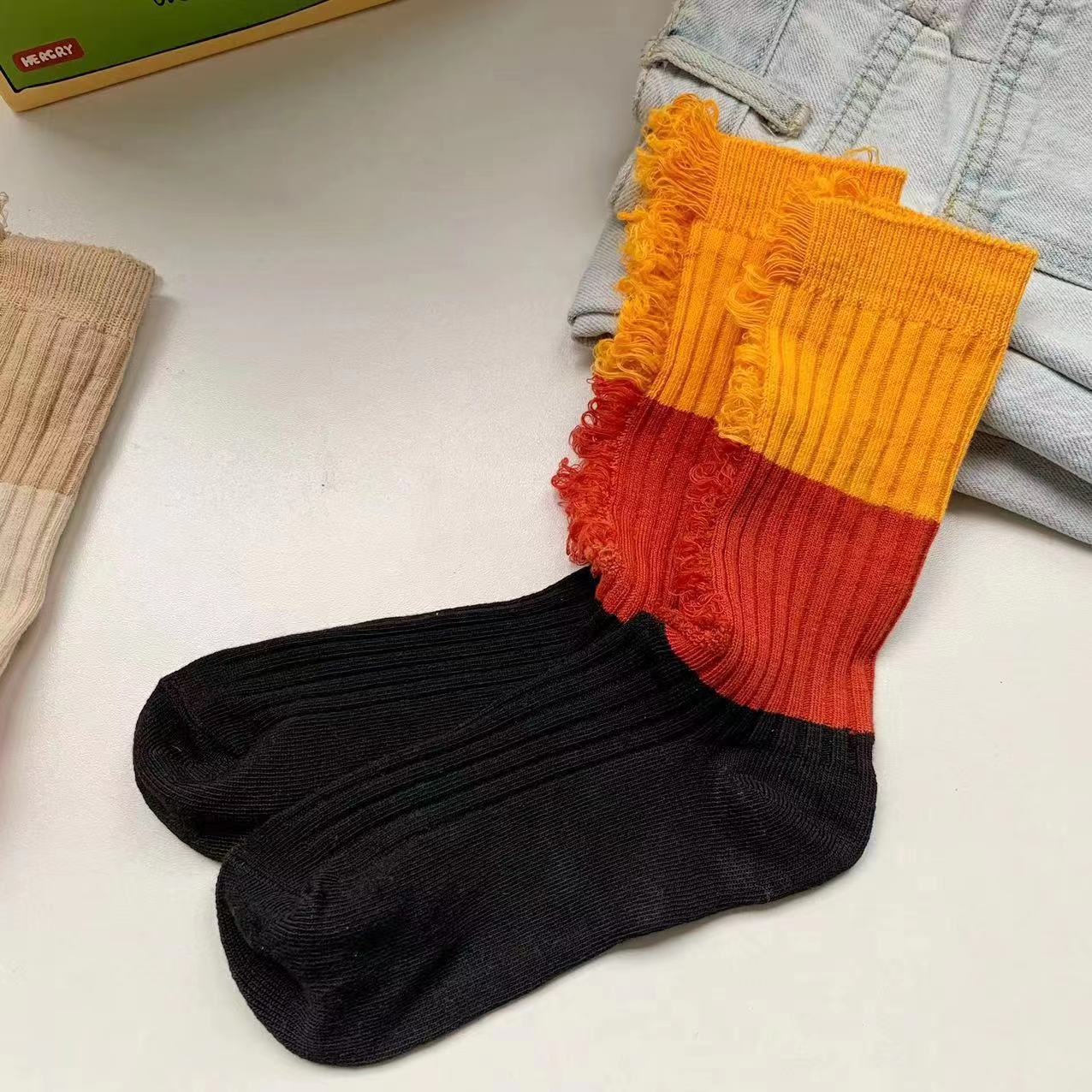 Socks Female New Color Matching Holes Street Internet Celebrities European And American Style Solid Color Trend Long Tube Beggar Socks помаранчевий
Socks Female New Color Matching Holes Street Internet Celebrities European And American Style Solid Color Trend Long Tube Beggar Socks помаранчевий