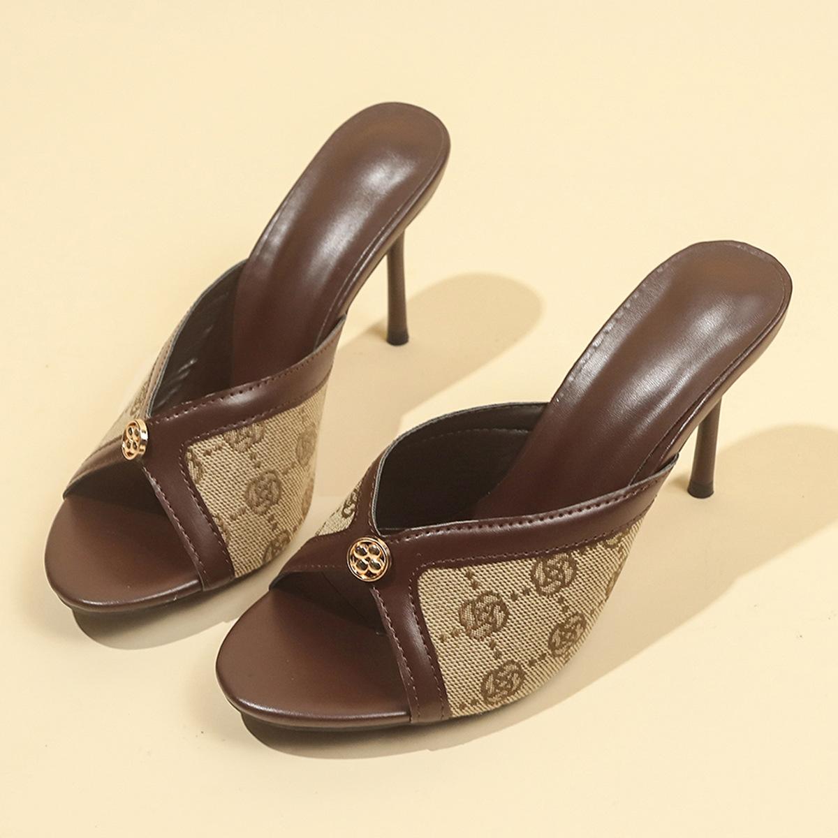 French retro slippers stiletto slippers versatile one pedal round head fish mouth high heel women s cool slippers large size foreign trade 38
French retro slippers stiletto slippers versatile one pedal round head fish mouth high heel women s cool slippers large size foreign trade 38