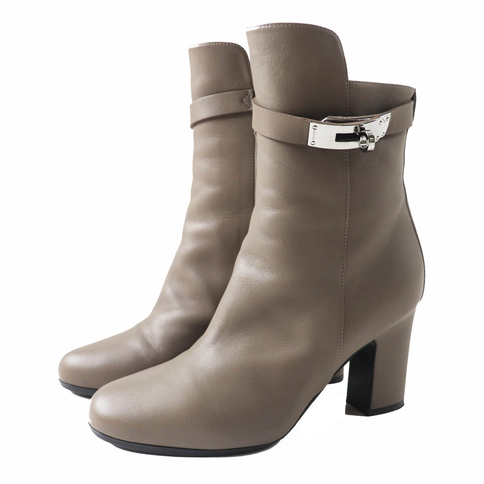Great HERMES short boots Jews kelly buckle leather Women 36 Used
Great HERMES short boots Jews kelly buckle leather Women 36 Used