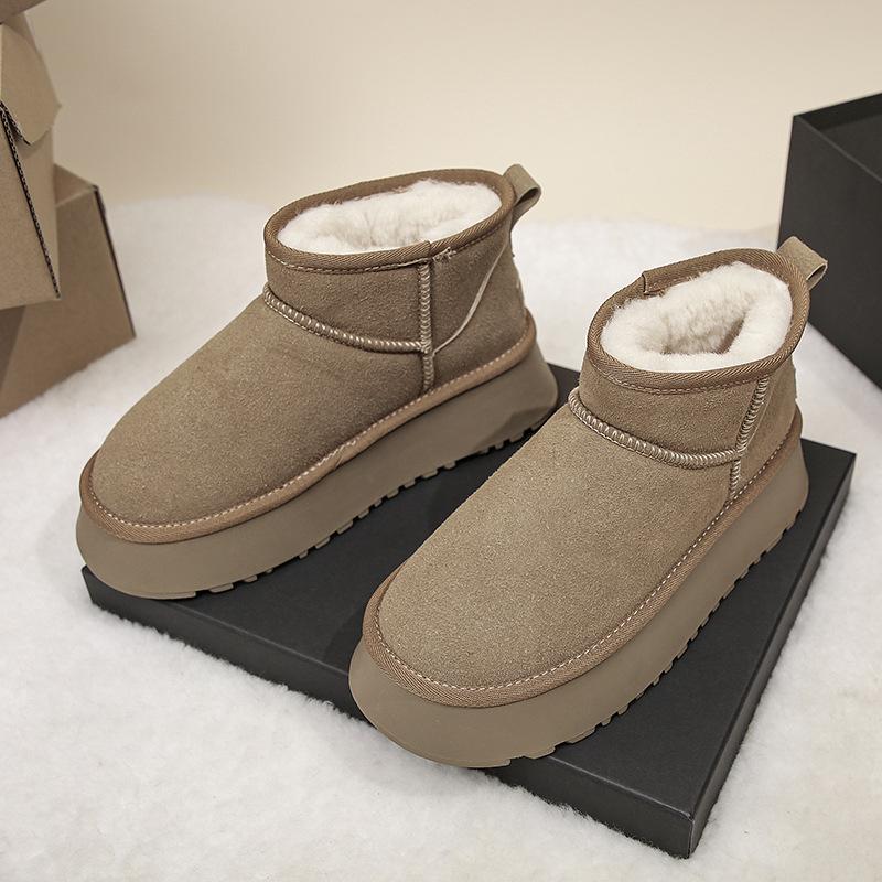 Женские дутики на толстой подошве-маффин, верхняя одежда на зиму 2025 года, новые теплые меховые сапоги с цельным мехом, плоские сапоги 40 хаки
Женские дутики на толстой подошве-маффин, верхняя одежда на зиму 2025 года, новые теплые меховые сапоги с цельным мехом, плоские сапоги 40 хаки