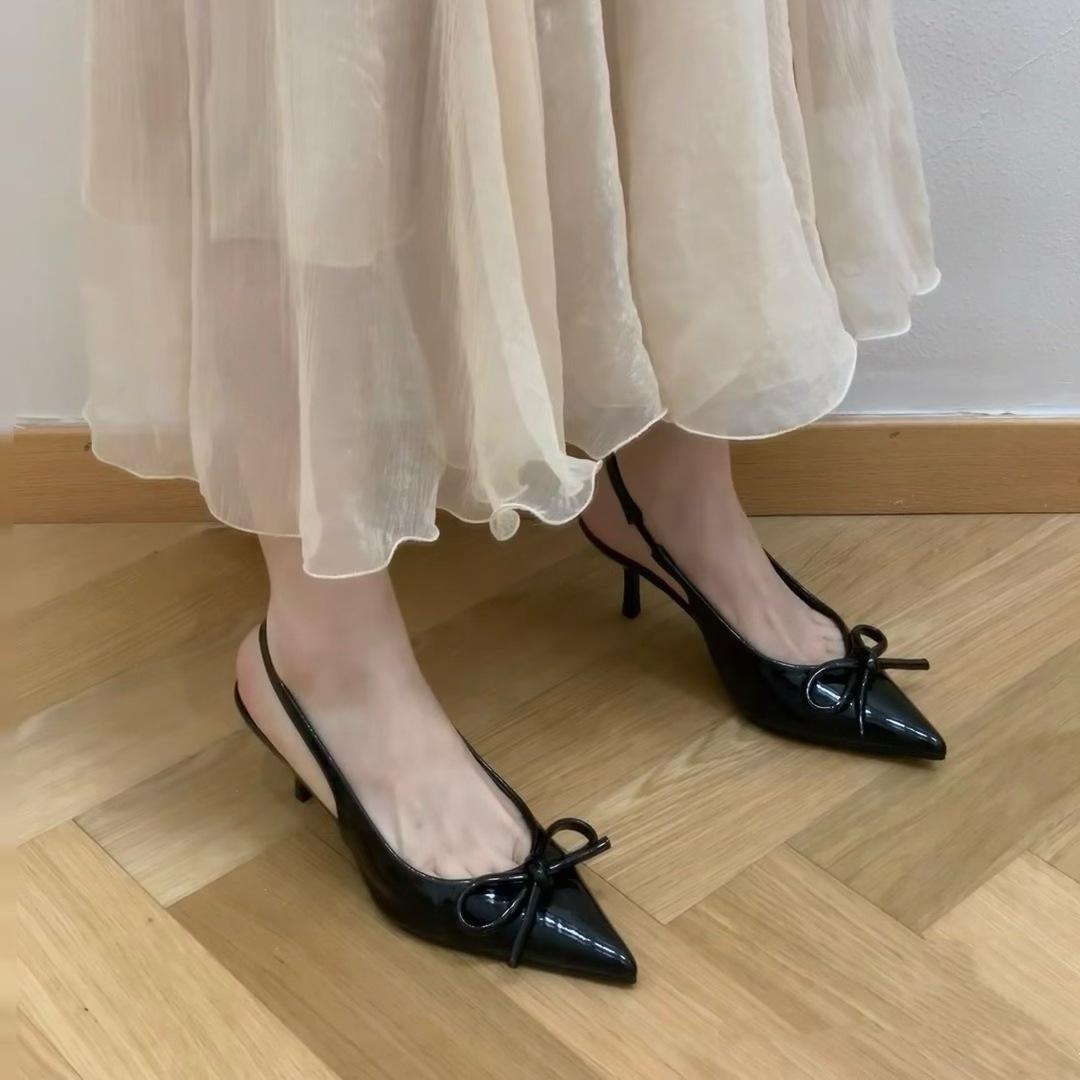 Мілкі одинарні туфлі сумка голова сандалі бордові високі підбори рання весна новий сексуальний стилет 2025 бант гострий жіночі 42 чорний
Мілкі одинарні туфлі сумка голова сандалі бордові високі підбори рання весна новий сексуальний стилет 2025 бант гострий жіночі 42 чорний