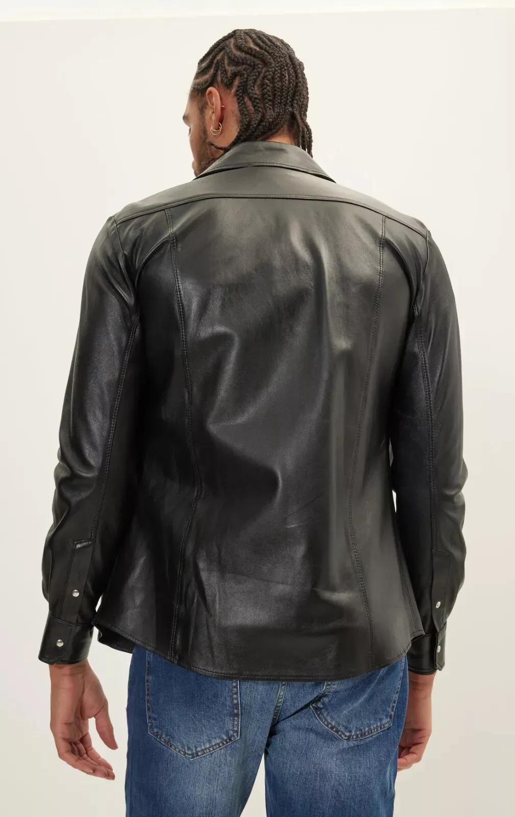 Формальная мужская рубашка из натуральной стильной кожи ягненка, повседневная классическая черная, ручной работы 2XL чёрный
Формальная мужская рубашка из натуральной стильной кожи ягненка, повседневная классическая черная, ручной работы 2XL чёрный