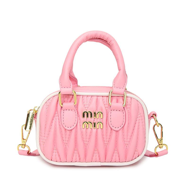 Handbag Wrinkle Patterned Kids Small Crossbody Bag With Solid Pattern Stitching розовый
Handbag Wrinkle Patterned Kids Small Crossbody Bag With Solid Pattern Stitching розовый