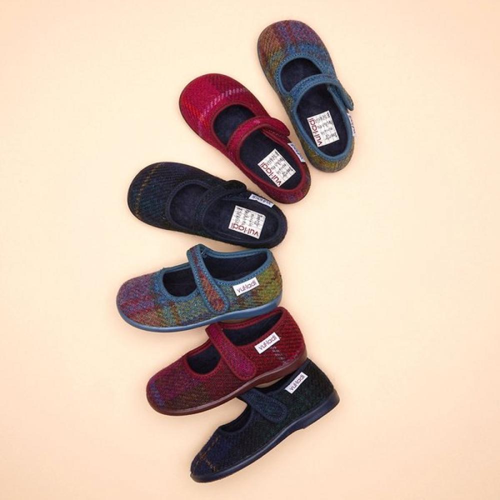 Vulladi Kids Mary Jane 3 Colors 4131 navy/EU30(191mm)
Vulladi Kids Mary Jane 3 Colors 4131 navy/EU30(191mm)