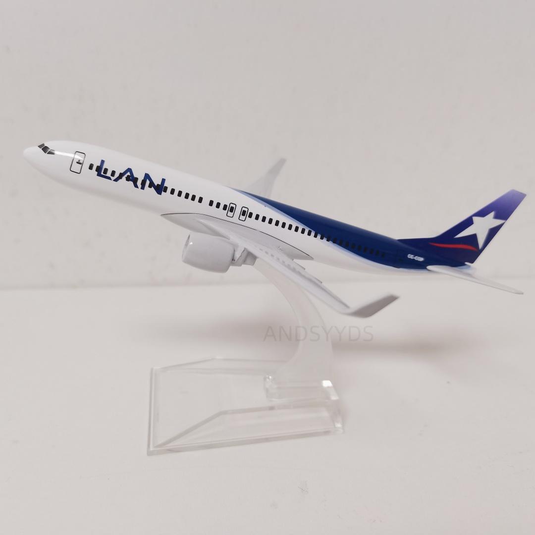 16cm LAN Chile Airways Plane 1/400 Aircraft Alloy Airplane B787 Collection Model Aviation Gift Ornament Decor
16cm LAN Chile Airways Plane 1/400 Aircraft Alloy Airplane B787 Collection Model Aviation Gift Ornament Decor