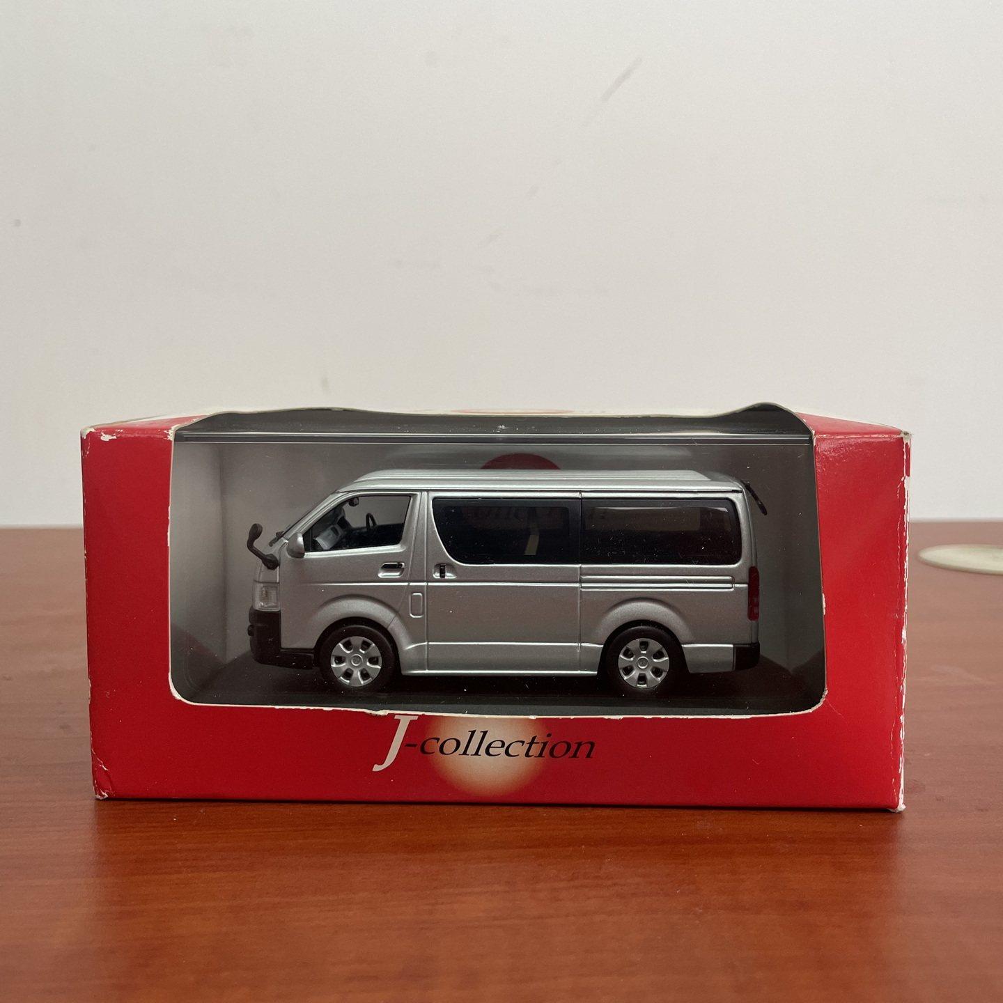 KYOSHO 1:43 Scale Diecast Alloy TOYOTA HIACE H200 MPV Toys Cars Model Classics Nostalgia Adult Gifts Souvenir Static Display
KYOSHO 1:43 Scale Diecast Alloy TOYOTA HIACE H200 MPV Toys Cars Model Classics Nostalgia Adult Gifts Souvenir Static Display