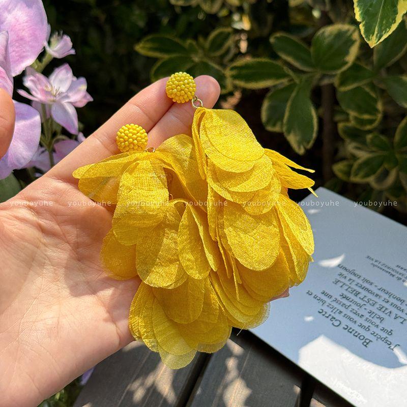 Приморский праздничный стиль Желтые серьги-кисточки из лепестков Женские Летние Новые Атмосфера путешествий Темперамент Пусеты Серьги Bright yellow petals tassel earrings-Silver Needle
Приморский праздничный стиль Желтые серьги-кисточки из лепестков Женские Летние Новые Атмосфера путешествий Темперамент Пусеты Серьги Bright yellow petals tassel earrings-Silver Needle