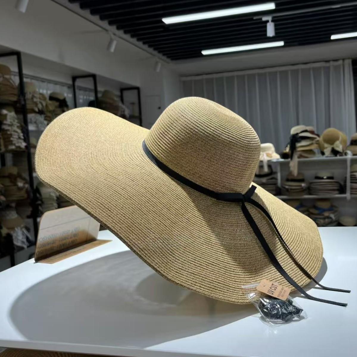 Hat girl, summer beach hat, wavy outing, big brim casual, versatile, sunscreen, sunshade, straw hat, sun hat adjustable (55-58cm)
Hat girl, summer beach hat, wavy outing, big brim casual, versatile, sunscreen, sunshade, straw hat, sun hat adjustable (55-58cm)