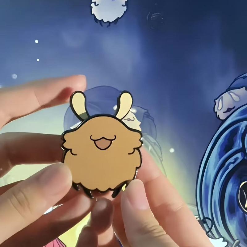 Game Hollow Knight Silksong Flea Cosplay Brooch Kawaii Alloy Enamel Badge Movable Ears Lapel Pin Bag Costume Ornament Accessory бежевий
Game Hollow Knight Silksong Flea Cosplay Brooch Kawaii Alloy Enamel Badge Movable Ears Lapel Pin Bag Costume Ornament Accessory бежевий