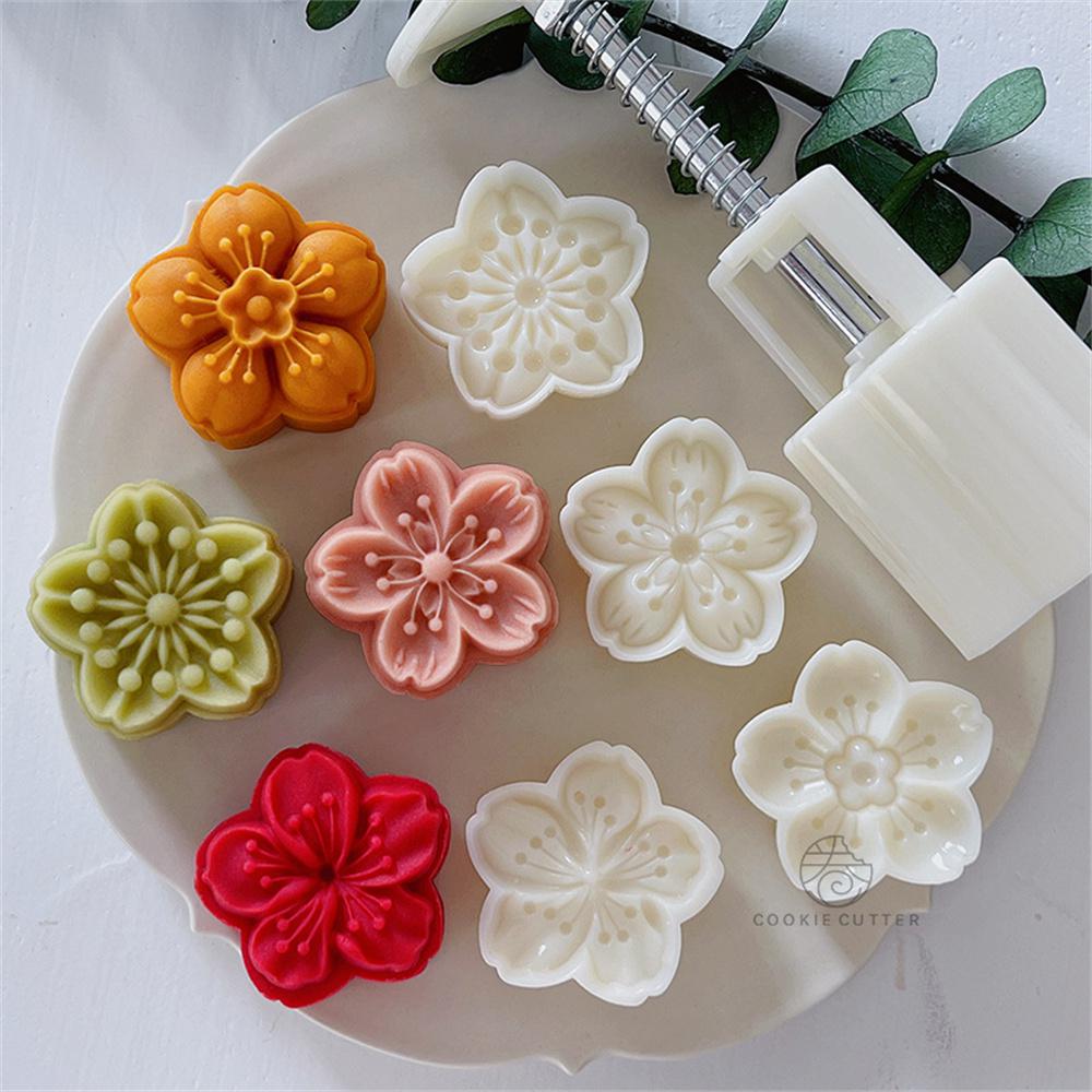 Moon Cake Mold Household The Flowers Abs 4.7cm Cake Tools Food Supplement Mold Tool To Bake 50g Baking Utensils Flower Mold Mold
Moon Cake Mold Household The Flowers Abs 4.7cm Cake Tools Food Supplement Mold Tool To Bake 50g Baking Utensils Flower Mold Mold